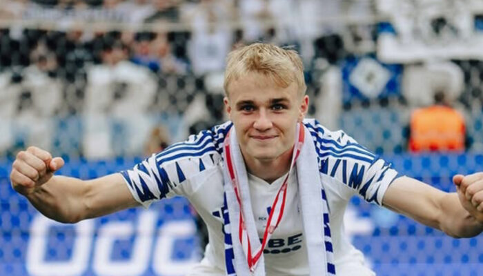 Rebutan Victor Froholdt: Liverpool dan Arsenal Saling Sikut!