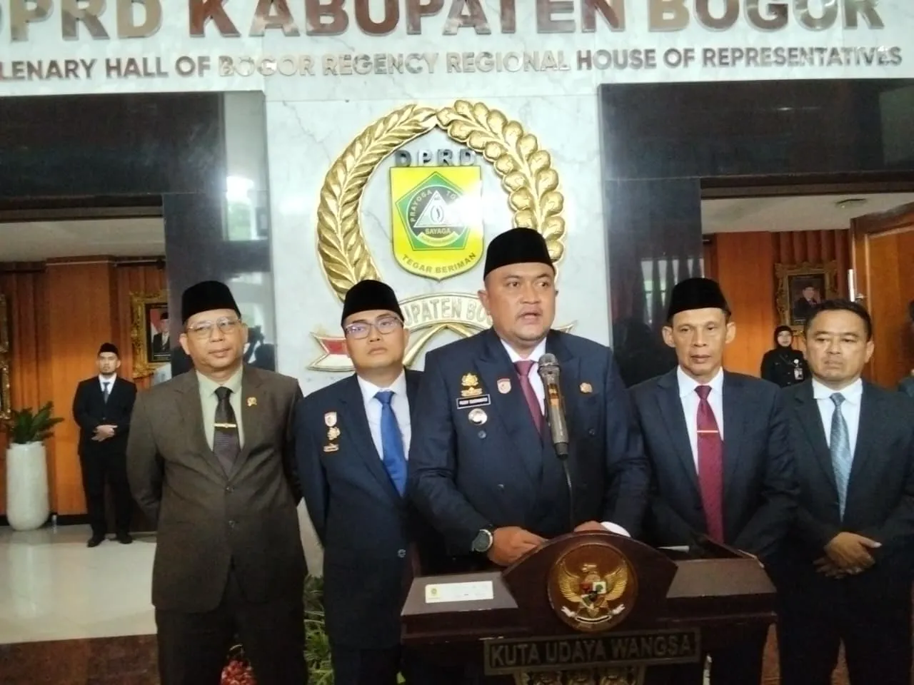 Rudy Susmanto Hadiri Rapat Paripurna DPRD, Bahas Tiga Agenda Strategis Kabupaten Bogor
