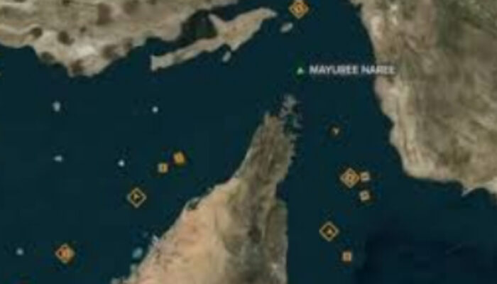 Selat Hormuz Membara! Trump Konfirmasi Serangan Mematikan ke Tanker Iran