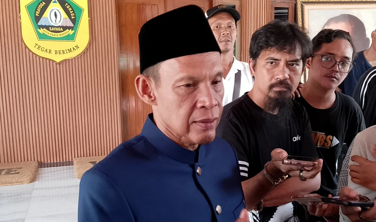 Begini Kata Jaro Ade!! Kekayaannya Dikuliti Netizen dan Mendapatkan Kritikan Secara Beruntun