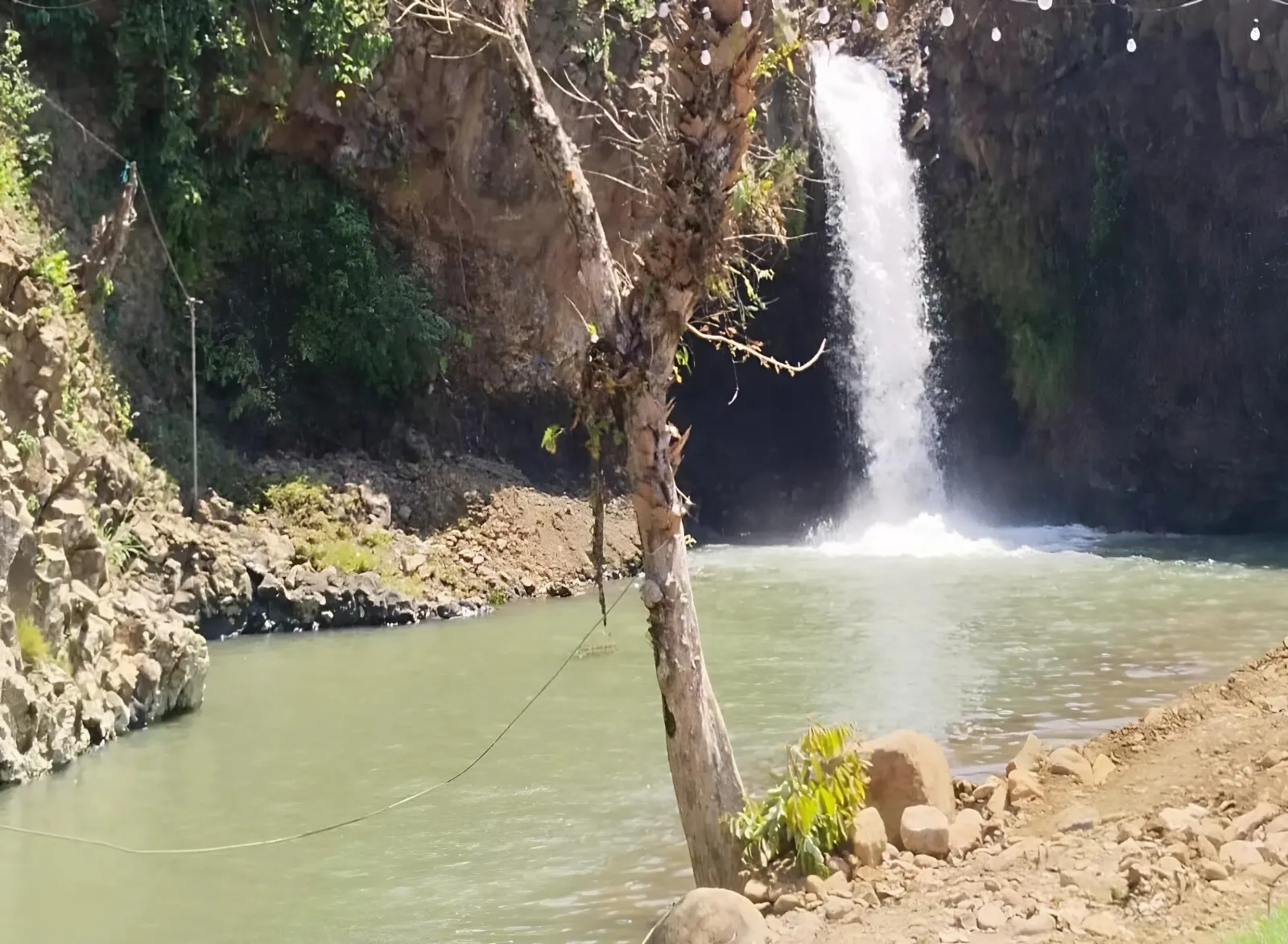 Curug Goong, Pesona Tersembunyi di Selatan Subang