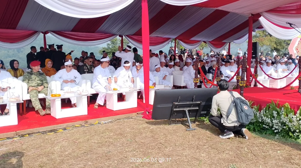 Dobrak Tradisi, Pemkab Bogor Gelar Upacara HJB ke-544 di Lapangan Citalahab Malasari, Jangkau Warga Pelosok