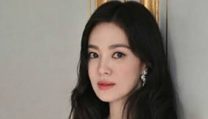 Gaya Liburan Song Hye Kyo: Sederhana Namun Tetap Elegan
