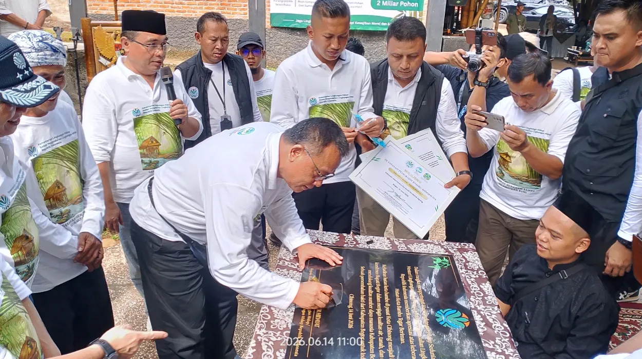 Gerakan Menanam Bambu Nasional; KLH Dorong Kolaborasi Masyarakat demi Pulihkan Ekologis Bumi 1 Gerakan Menanam Bambu Nasional; KLH Dorong Kolaborasi Masyarakat demi Pulihkan Ekologis Bumi