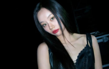 Hyeri Bagikan Momen di Balik Layar Usai Tur Fan Meeting 3 Hyeri Bagikan Momen di Balik Layar Usai Tur Fan Meeting