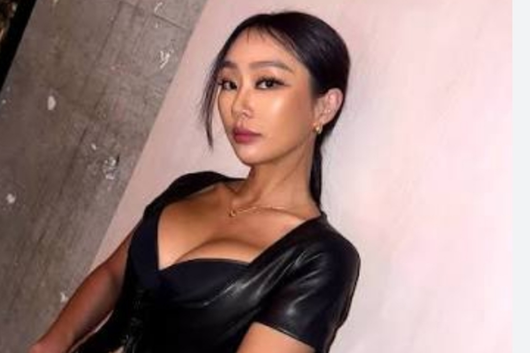 Hyolyn Siapkan Comeback Musim Panas yang Dinanti