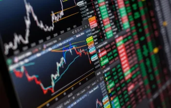 IHSG Masih Tertekan Siang Ini