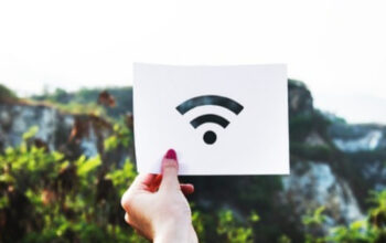 Jangan Asal Sambung! Begini Cara Aman Pakai WiFi Publik