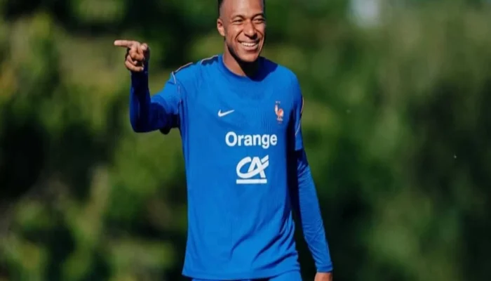 Kylian Mbappé di Tengah Badai Kritik dan Rumor Asmara
