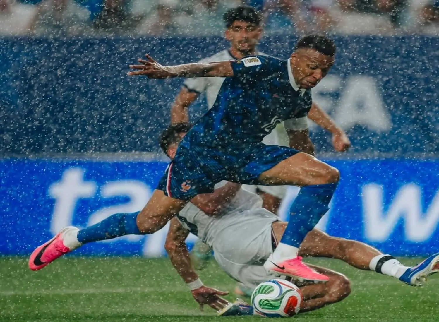 Prancis Ganas! Mbappé Bikin Irak Tersungkur