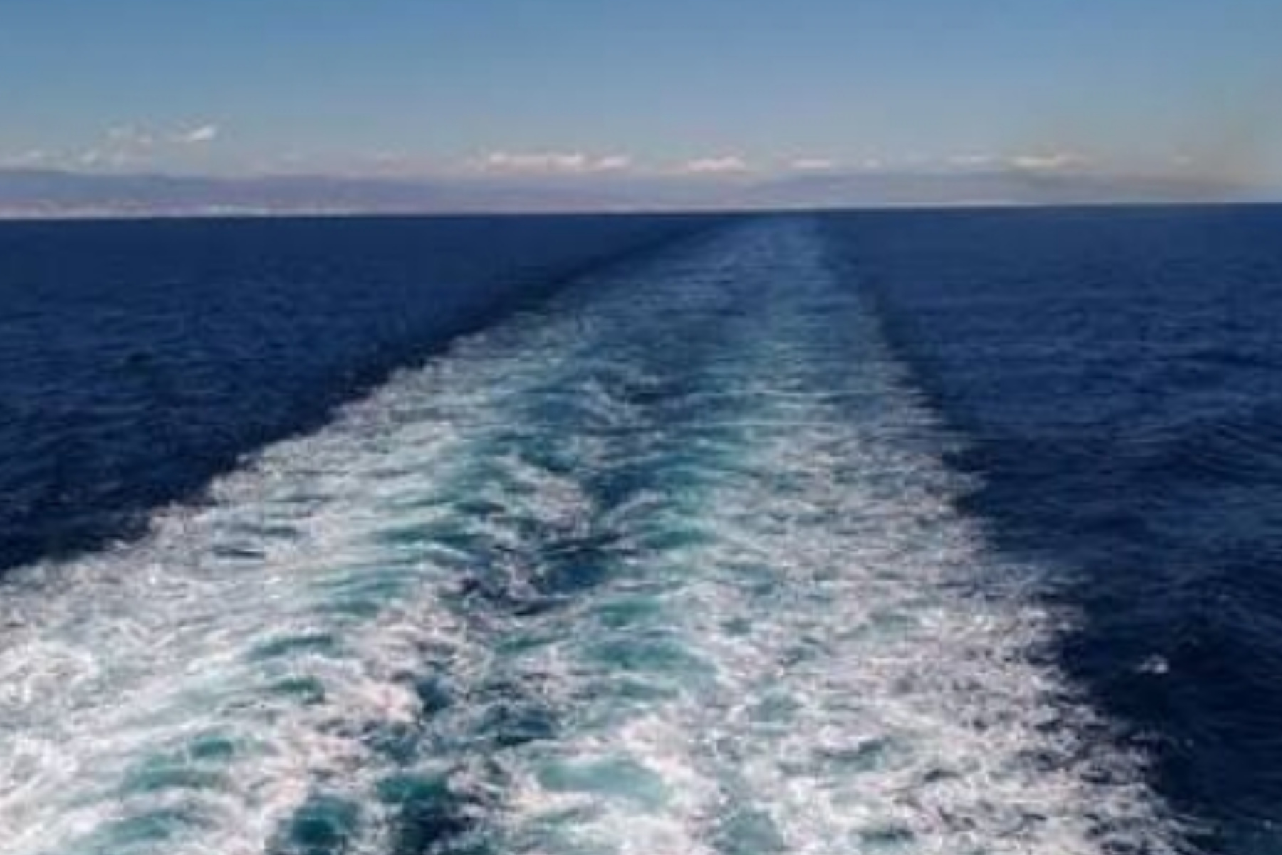 Rebutan Laut dan Selat