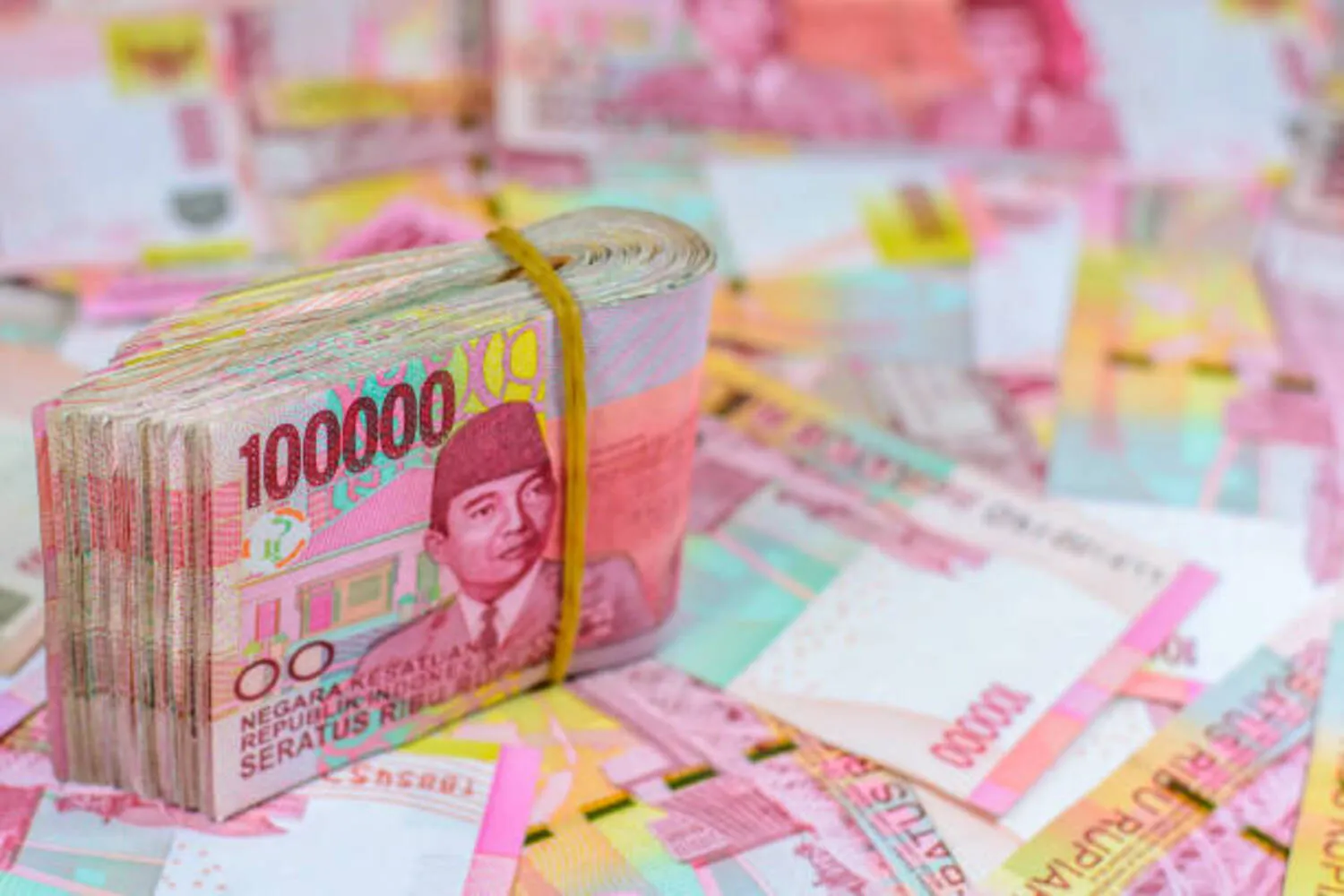 Rupiah Dibuka Menguat, Didorong Sentimen Positif Kebijakan Suku Bunga BI 1 Rupiah Dibuka Menguat, Didorong Sentimen Positif Kebijakan Suku Bunga BI