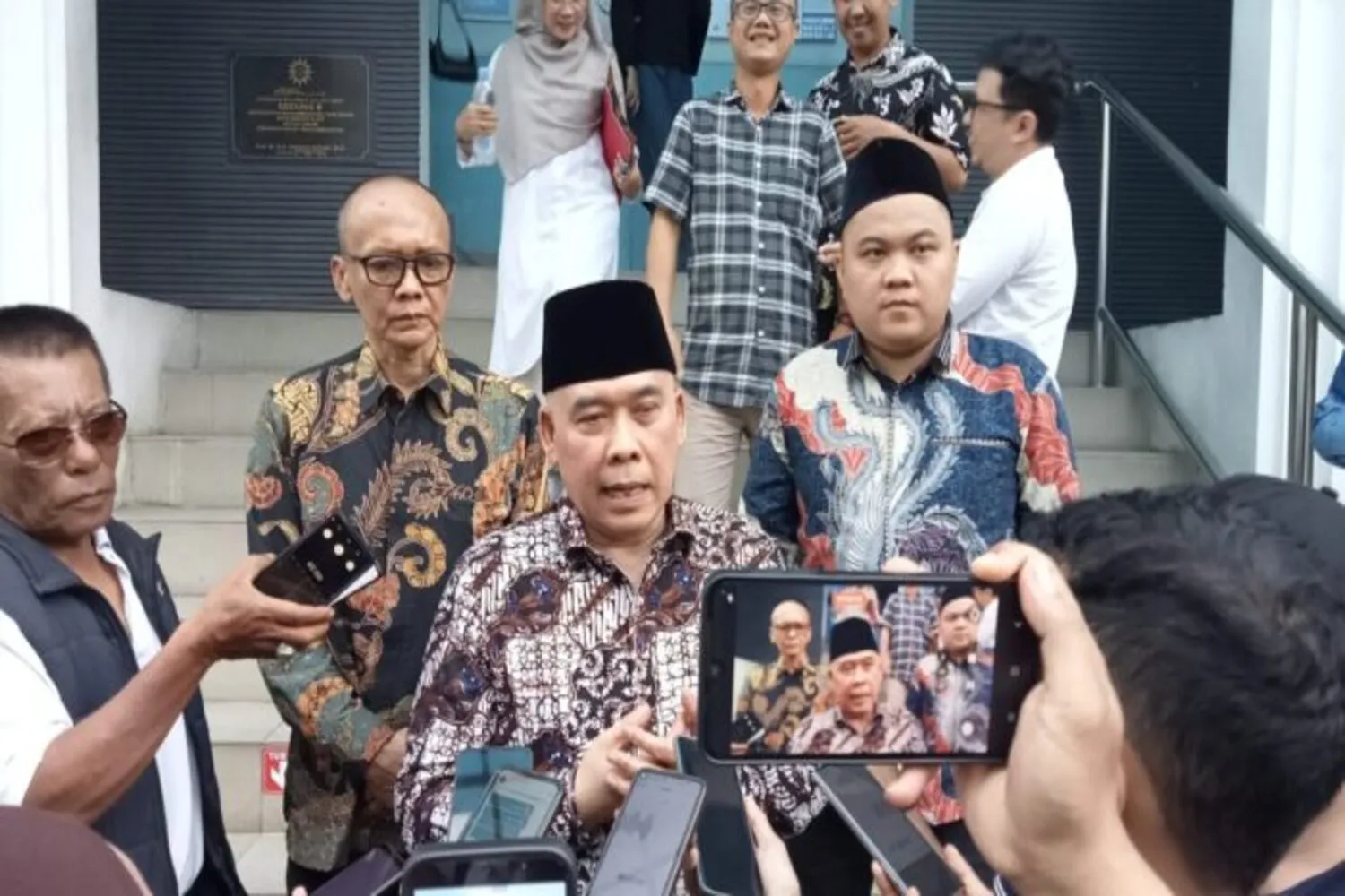 Sayangkan Vandalisme dan Penghinaan Simbol Negara Saat Demo Mahasiswa, Heri Gunawan Kritik Harus Tetap Jaga Batas Etika