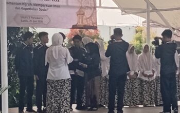 SMAN 2 Purwakarta Berikan Santunan kepada Siswa Yatim Piatu Saat Pembagian Raport
