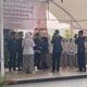 SMAN 2 Purwakarta Berikan Santunan kepada Siswa Yatim Piatu Saat Pembagian Raport
