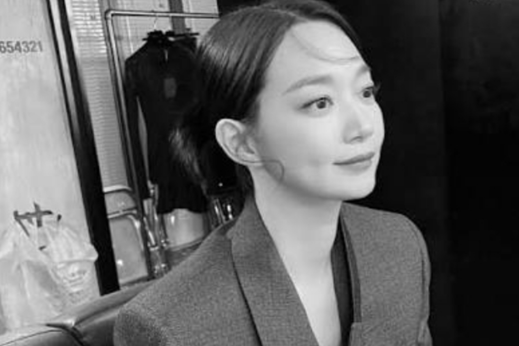 Shin Min Ah Bicara Tentang Tantangan Peran Ganda di Film 'The Eyes'