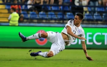 Siapa Luka Menalo? Yang Dirumorkan Bakal Merapat ke Persib