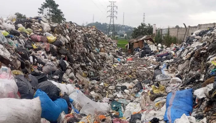 TPA Sarimukti Terancam Penuh, Bandung Barat Siapkan 50 Mesin Pengolah Sampah