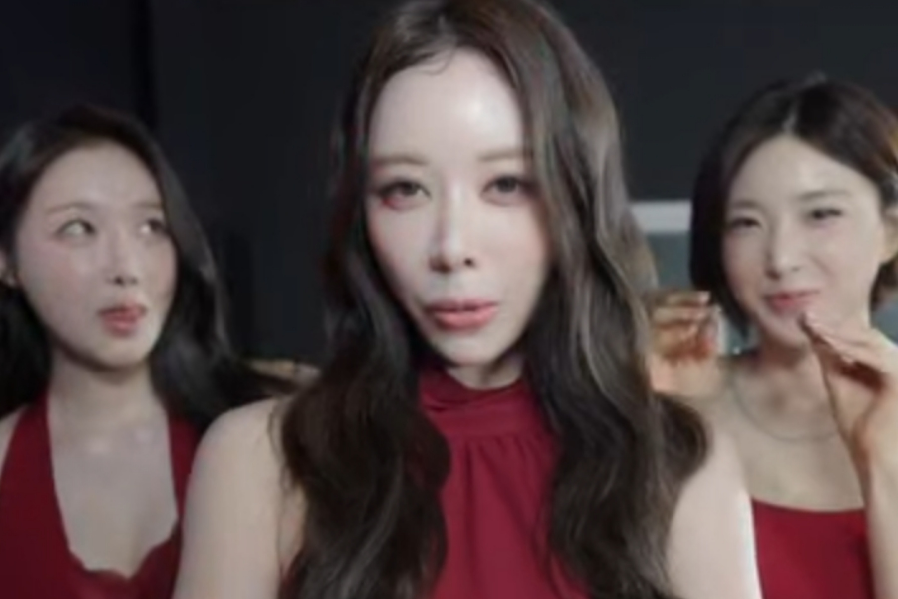BBGIRLS Hadirkan Nuansa Musim Panas lewat 'BODY WAVE'