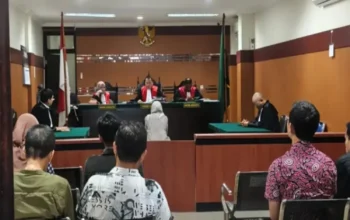 Dokter Silvi Apriani Divonis Tanpa Penjara dalam Kasus Food Tray MBG, Kubu Korban Desak Jaksa Ajukan Banding 9 Dokter Silvi Apriani Divonis Tanpa Penjara dalam Kasus Food Tray MBG, Kubu Korban Desak Jaksa Ajukan Banding