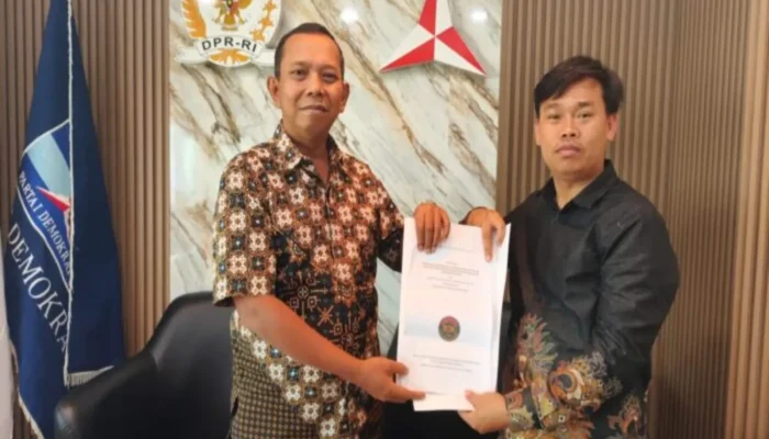 Gerak Taktis di Senayan, Iman Adinugraha Pasang Badan Perjuangkan Nasib Guru PPPK Asal Sukabumi