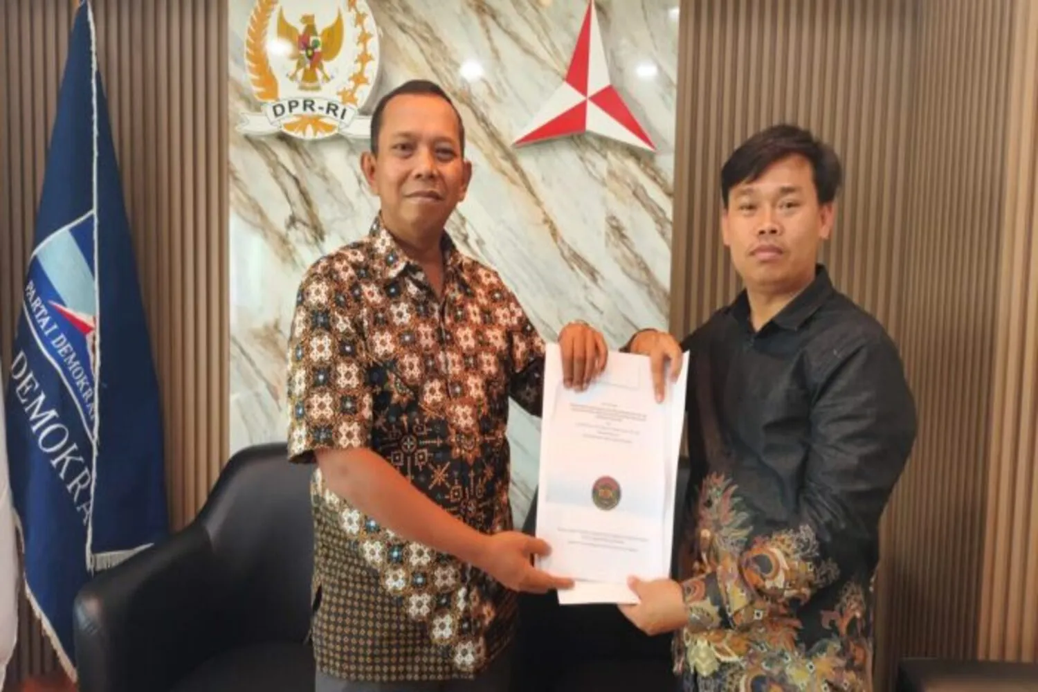 Gerak Taktis di Senayan, Iman Adinugraha Pasang Badan Perjuangkan Nasib Guru PPPK Asal Sukabumi
