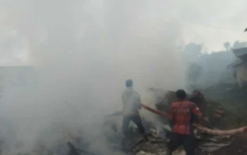 Gudang Rongsok di Parongpong Bandung Barat Kebakaran
