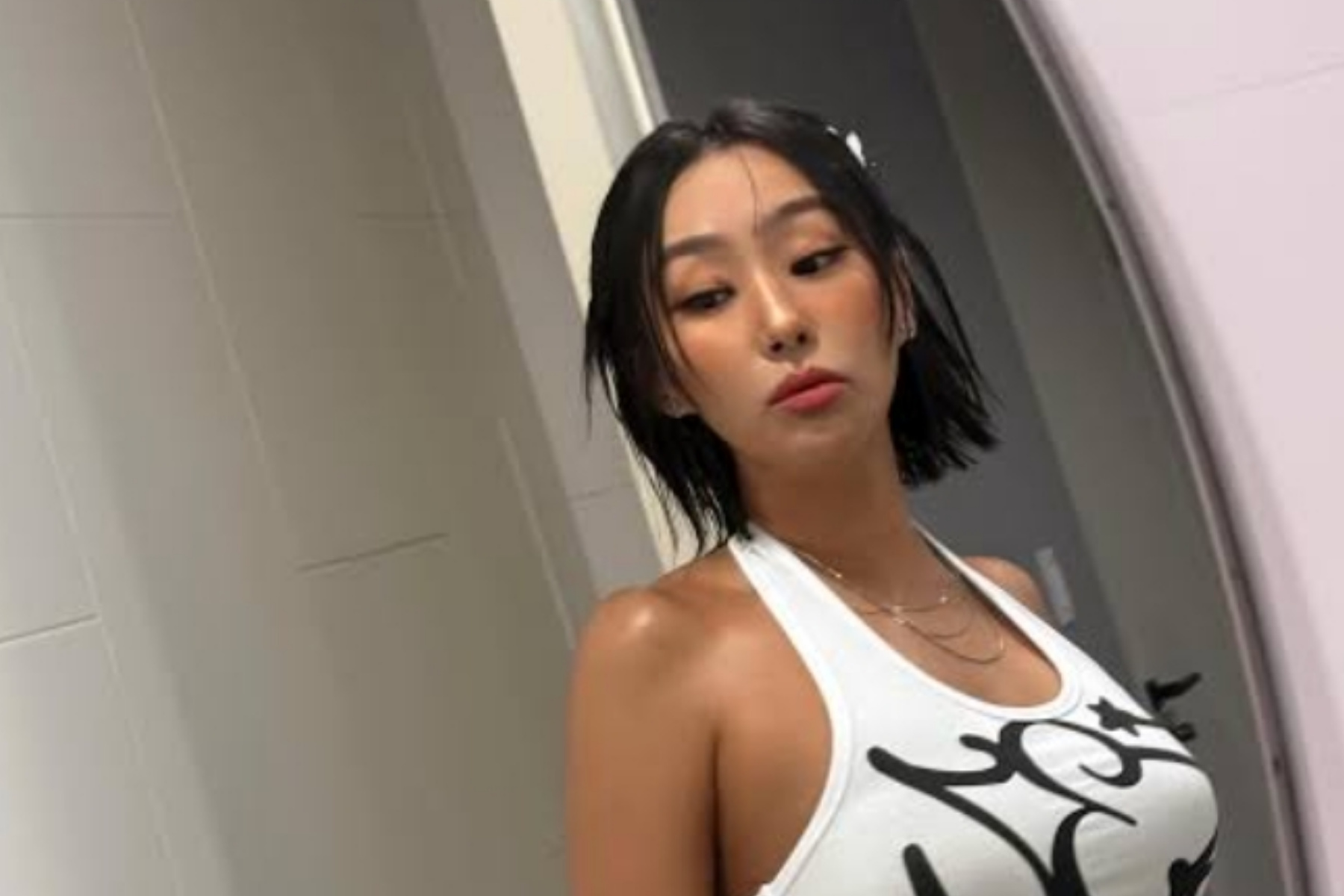Hyolyn Segera Comeback, Suguhkan Pesona Musim Panas di Mini Album Terbaru