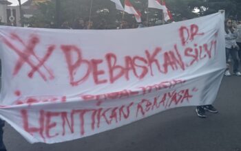 Jelang Putusan Kasus Bisnis Ompreng MBG dr. Silvi, Massa Mahasiswa Geruduk Kejari Kota Sukabumi 3 IMG 20260703 WA0066