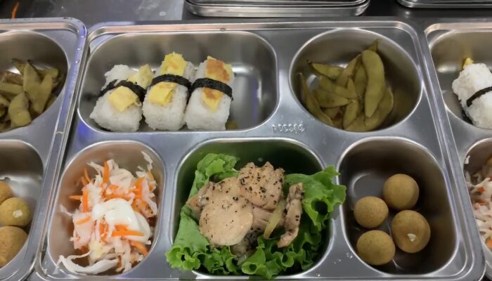 Hemat Uang Saku Hingga Menu Favorit Lahap: Siswa SMPN 12 Sukabumi Sambut Antusias Program MBG Prabowo 2 IMG 20260724 16013899