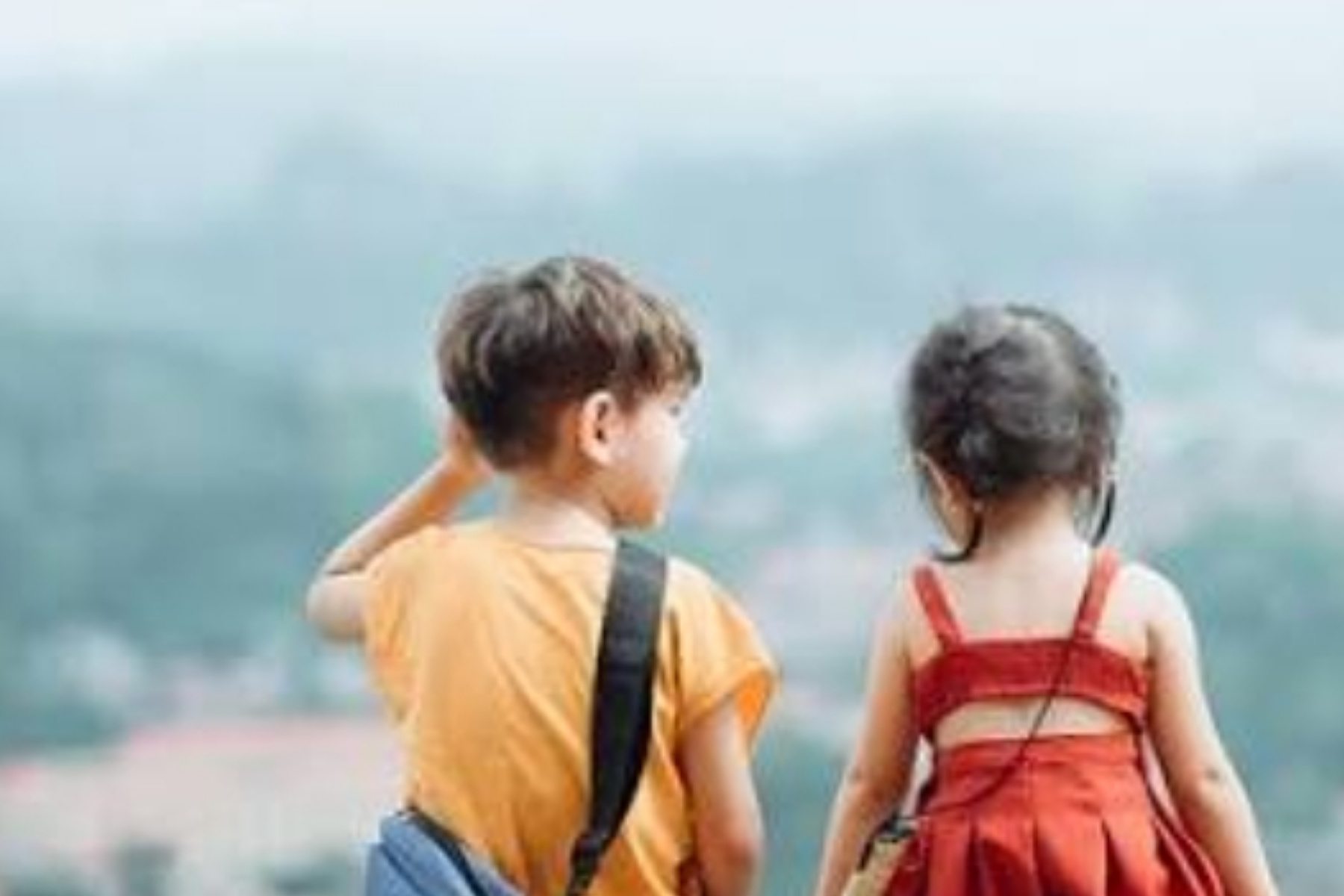 Mendidik Anak Lebih Penting daripada Memanjakan Anak