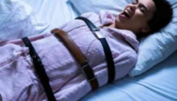 Mengapa Banyak Orang Mengalami Ketindihan? Penjelasan Medis di Balik Mitos Horor