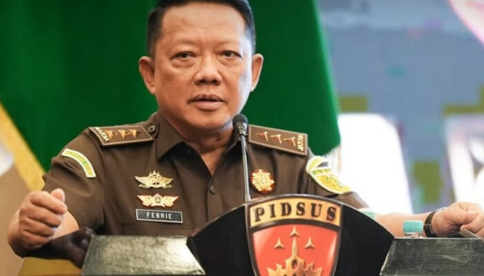 Misteri Penjagaan TNI di Rumah Jampidsus Febrie Adriansyah: Ada Apa Sebenarnya?