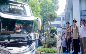 Mudik Gratis Kota Cimahi Diserbu Warga, Kuota 720 Peserta Langsung Ludes 13 Mudik Gratis Kota Cimahi Diserbu Warga, Kuota 720 Peserta Langsung Ludes