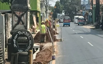 Proyek Galian Drainase di Jalan Maracang Purwakarta Disorot, Diduga Tanpa Papan Proyek ? 6 Proyek Galian Drainase di Jalan Maracang Purwakarta Disorot, Diduga Tanpa Papan Proyek ?