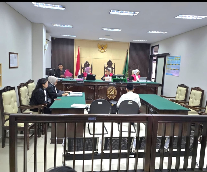 Konsumen FIF Purwakarta Asep Sodikin Dijatuhi Hukum 1 Tahun 8 Bulan Karena Telah Melanggar Undang-undang Fidusia