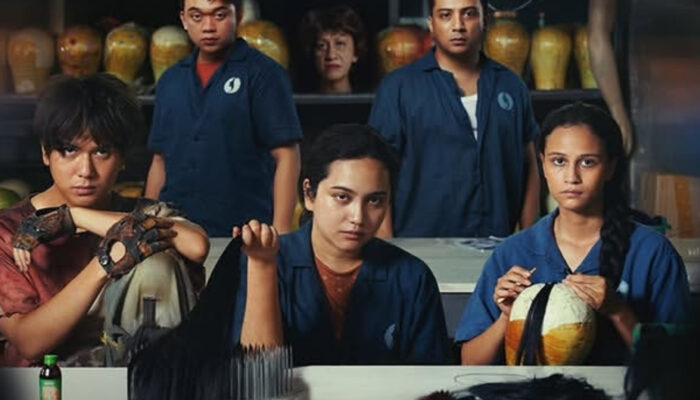 Sinopsis Film Monster Pabrik Rambut