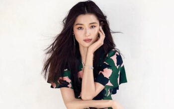 Tampil Eksotis, Kulit Tan Jun Ji Hyun di Hong Kong Sukses Bikin Pangling! 3 Tampil Eksotis, Kulit Tan Jun Ji Hyun di Hong Kong Sukses Bikin Pangling!