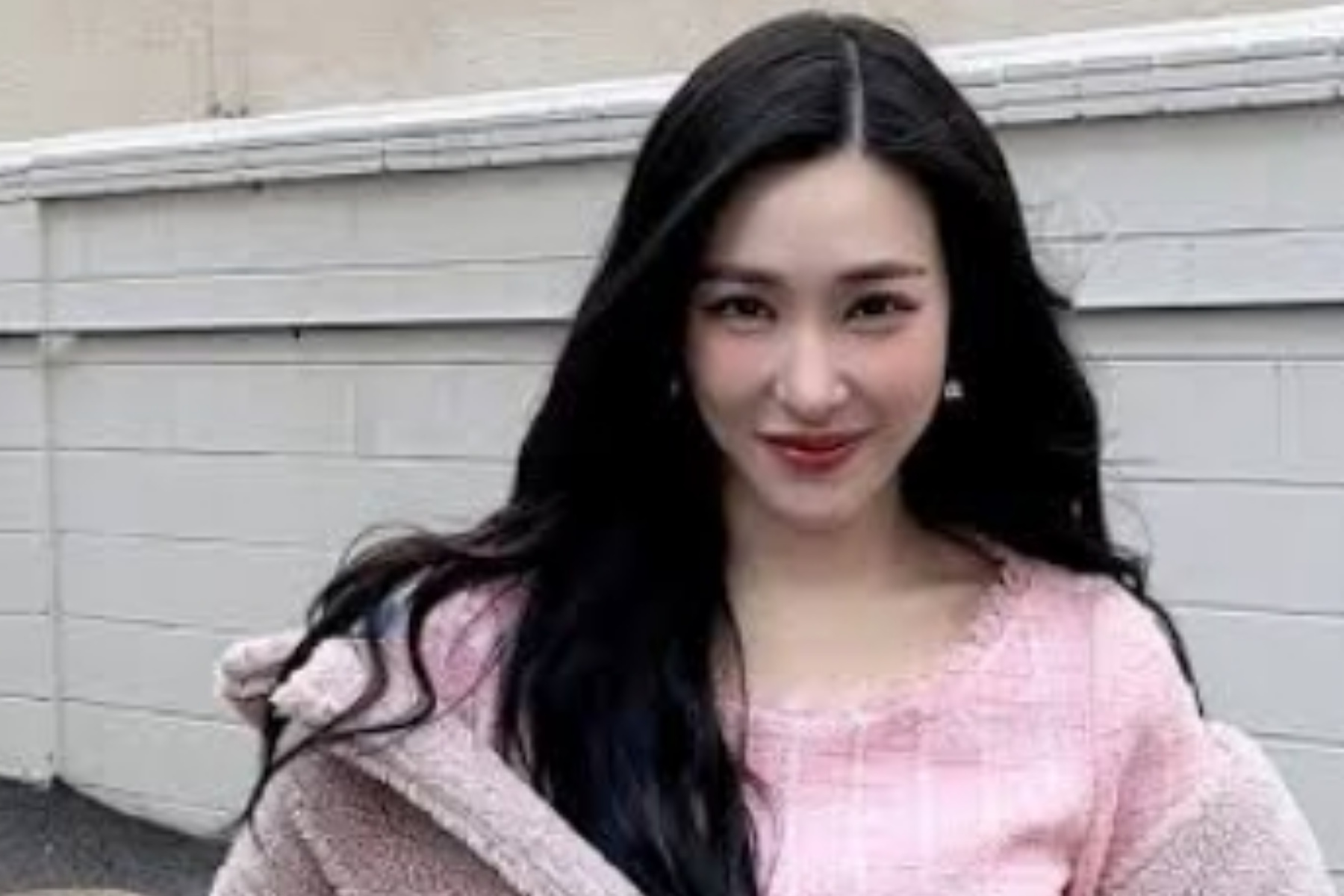 Tiffany Young Umumkan Album Penuh Pertama 'Edge of Calm', Siap Dirilis 20 Agustus