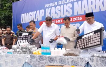 Bupati Bogor Apresiasi Polres Ungkap Kasus Narkoba dan Obat Terlarang: Untuk Menyelamatkan Generasi Muda 3 Bupati Bogor Apresiasi Polres Ungkap Kasus Narkoba dan Obat Terlarang: Untuk Menyelamatkan Generasi Muda
