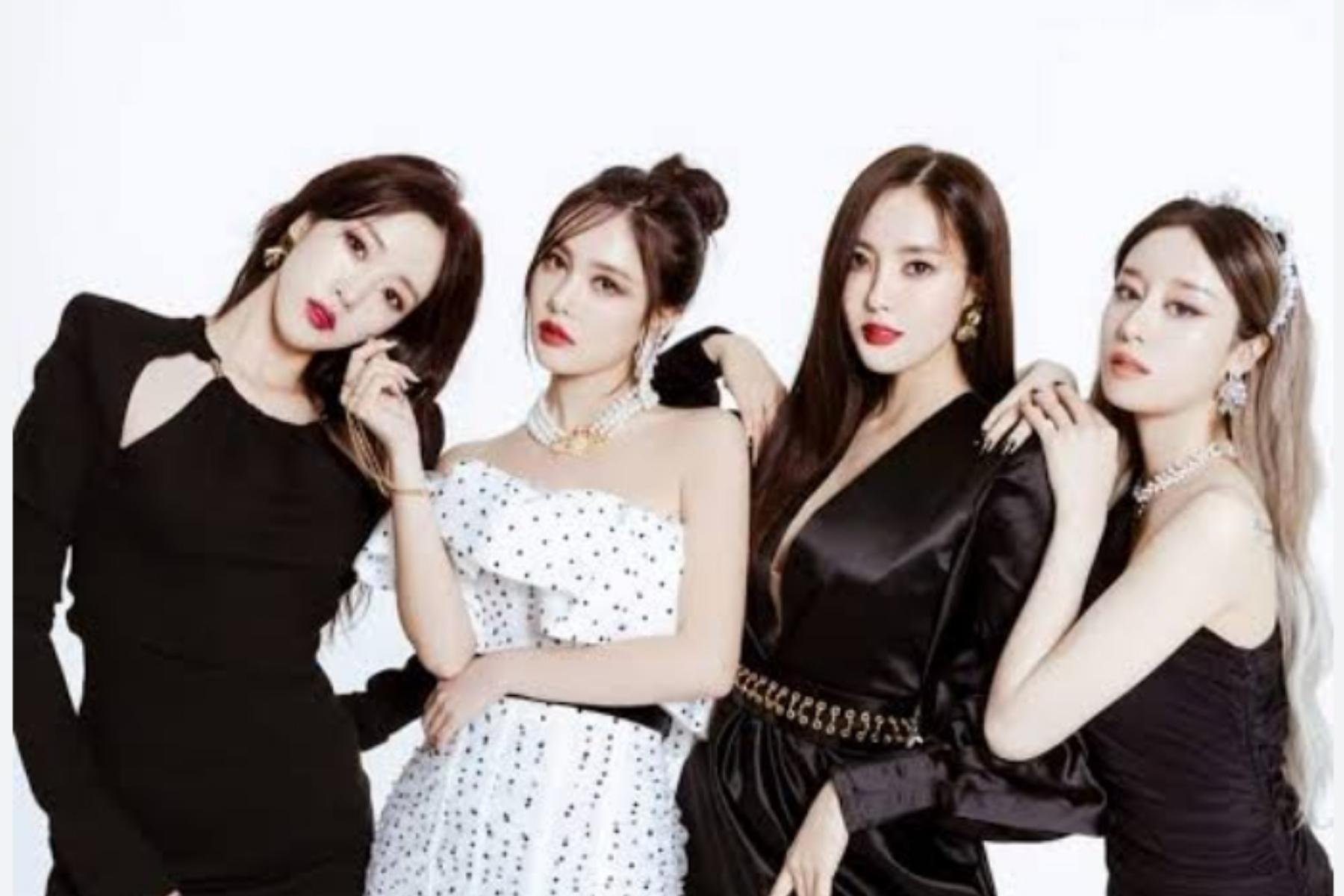ARA Reuni Empat Member Rayakan 17 Tahun Debut, Fans Nostalgia