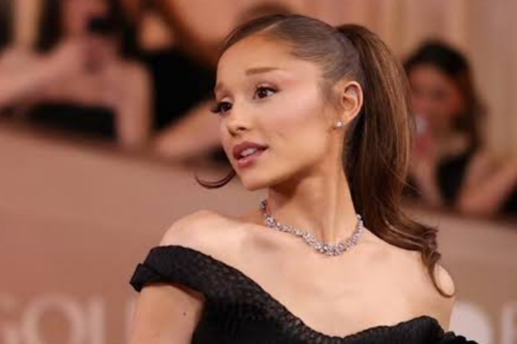Ariana Grande Umumkan Hiatus Panjang Demi Kesehatan Mental Usai Rampungkan Tur
