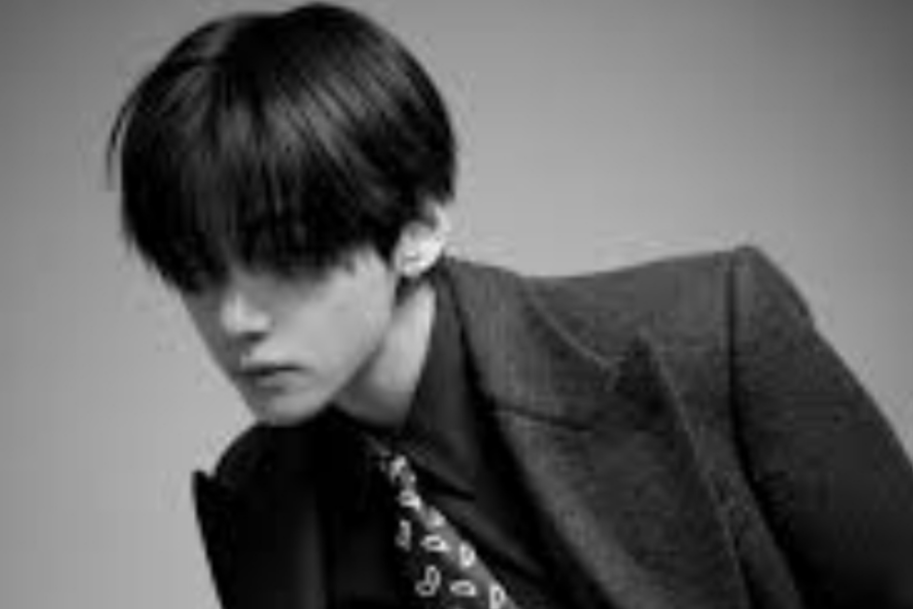 BTS V Kembali Jadi Sorotan