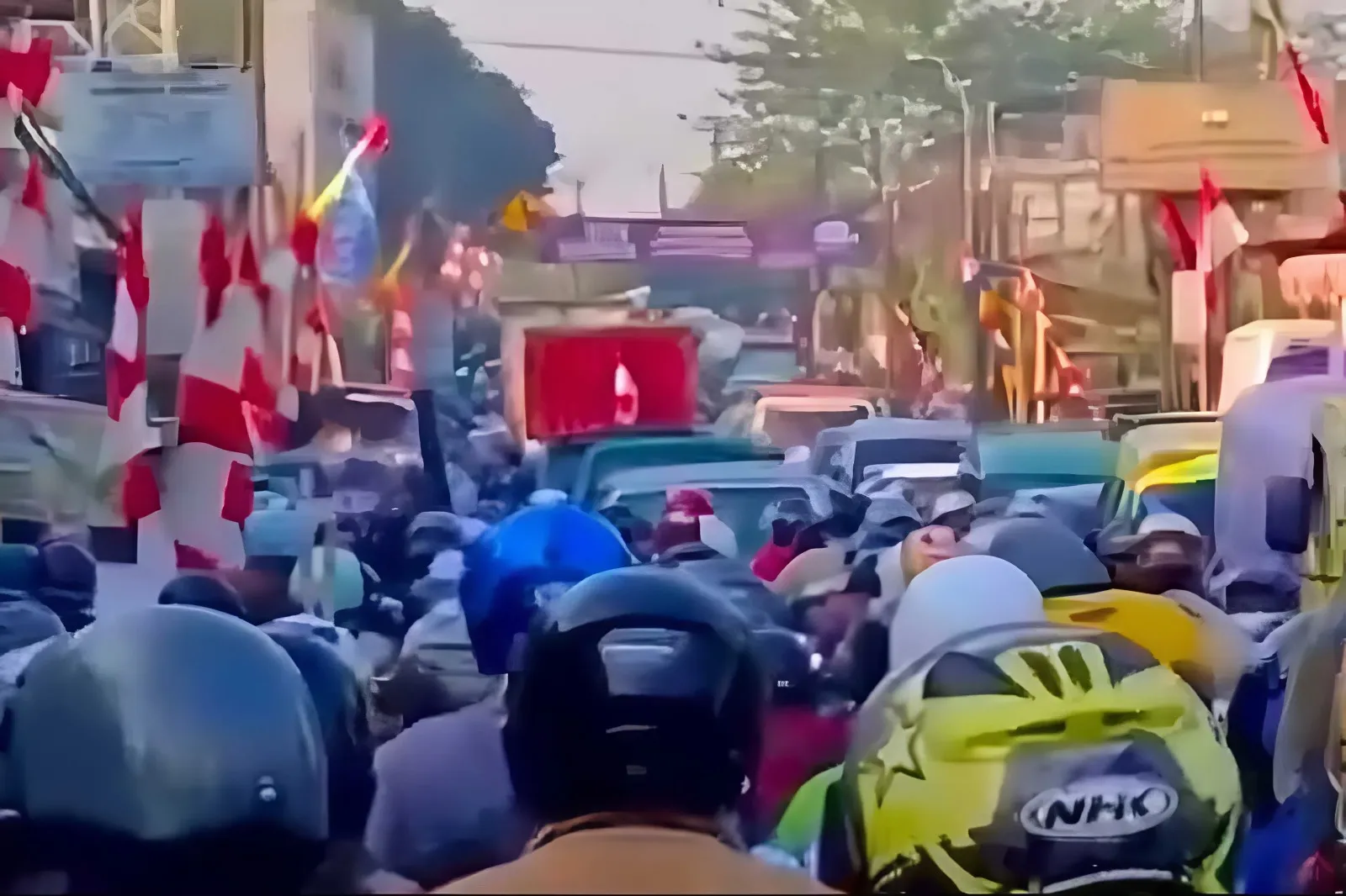 Batujajar-Cimareme Bandung Barat Macet Parah, Ada Apa?