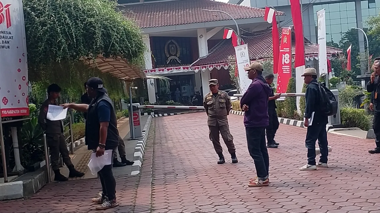 GAMPI Bogor Raya Laporkan Aktivitas 2 Tambang Galian Ilegal di Desa Lulut Klapanunggal 1 GAMPI Bogor Raya Laporkan Aktivitas 2 Tambang Galian Ilegal di Desa Lulut Klapanunggal