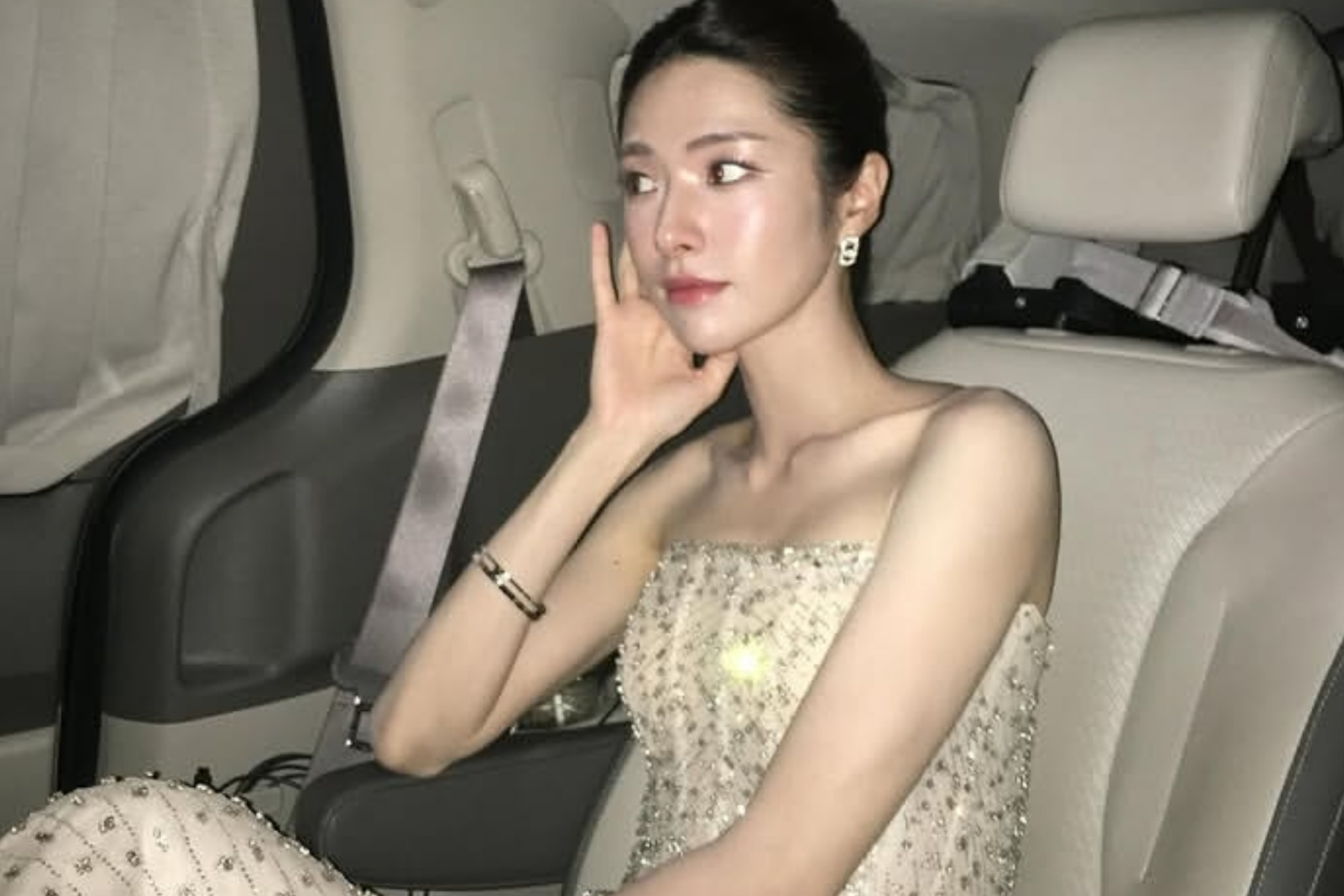 Ha Young Tetap Syuting di Tengah Kontroversi Sang Kakek Buyut