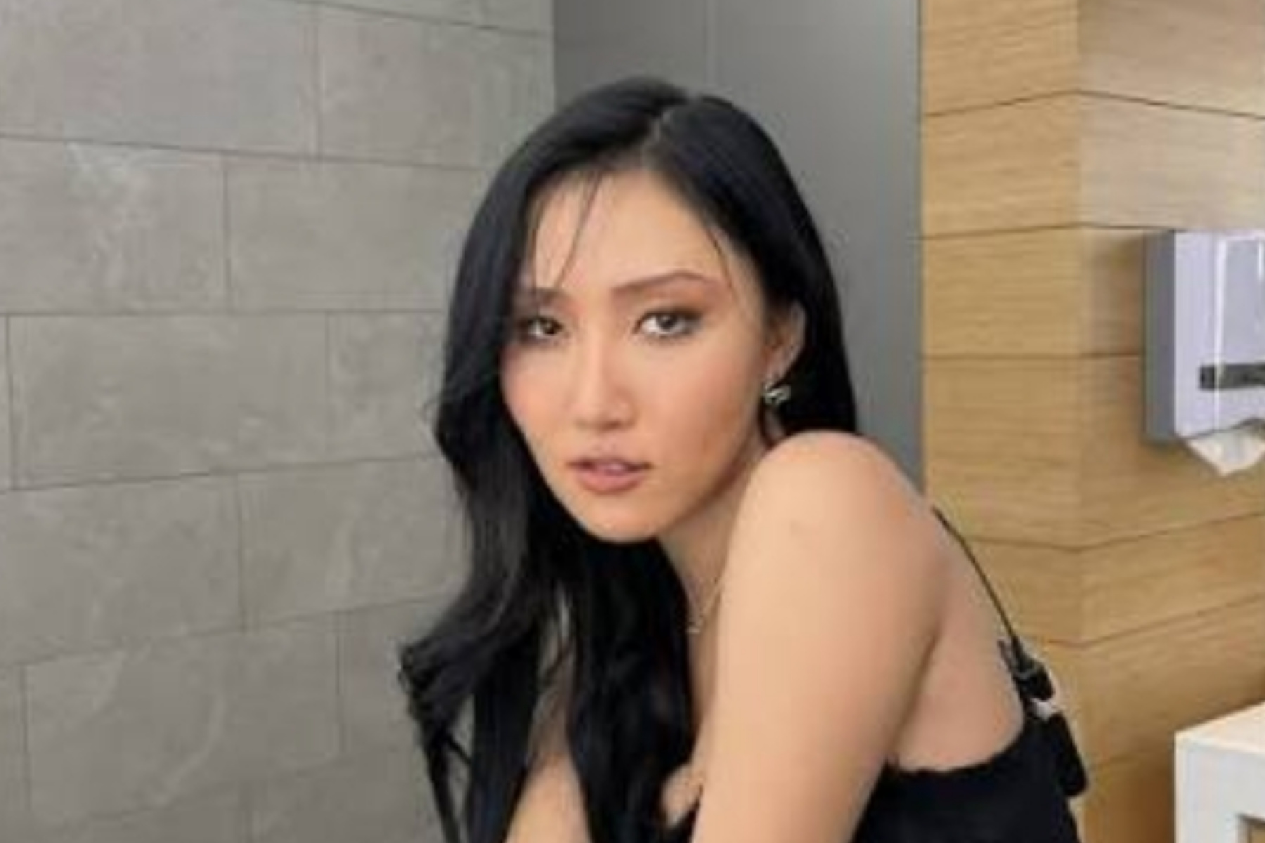 Hwa Sa Nikmati Suasana Texas di Tengah Tur Amerika
