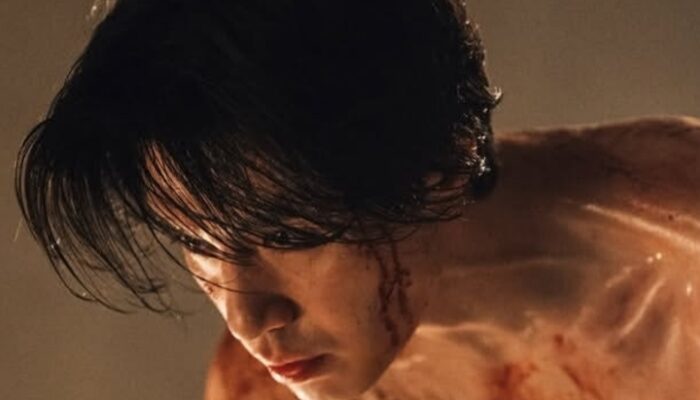 Dedikasi Lee Dong Wook: Syuting Aksi Terbalik di ‘A Shop for Killers’