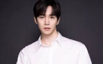 Lee Junho Buka Junho's Lunch Club