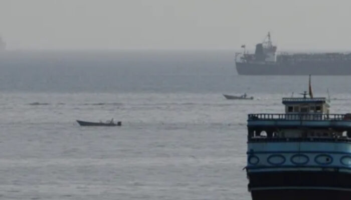 Iran dan Oman Capai Kesepakatan Jalur Selat Hormuz
